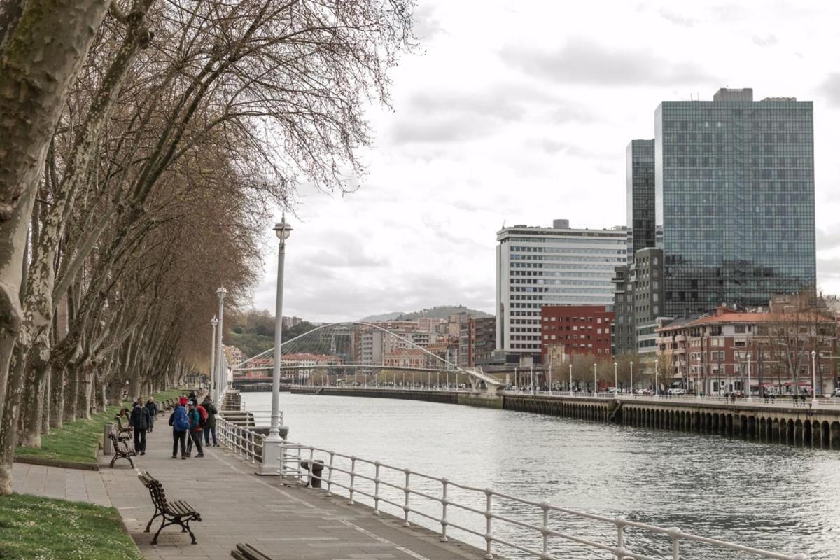 Pension H30 Bilbao Buitenkant foto